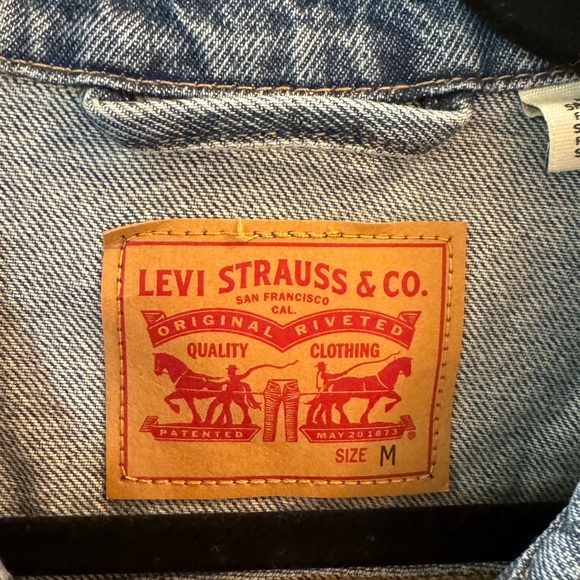 Levi’s Jean Jacket - Picture 3 of 3